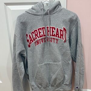 Champion Gray Sacred Heart University Men's Sweater SIZE: MEDIUM